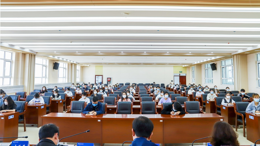 2022年5月17日   威廉希尔中文网站入党积极分子、发展对象培训启动仪式 (3)_调整大小.jpg