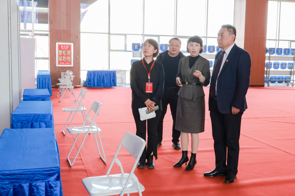 1681435548857063382.jpg 3-2023年威廉希尔中文网站春季大型校园招聘会 (44)_调整大小.jpg